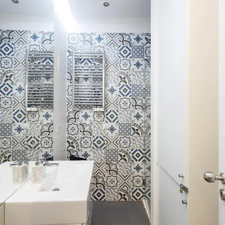 Exclusive In The Center Of Praca Da Figueira Apartment